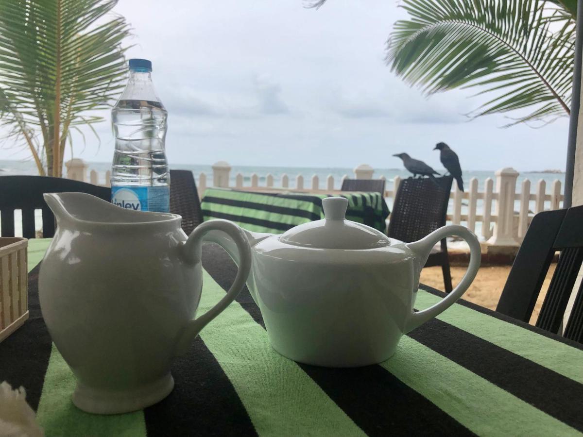אונה ואטונה Happy Beach Villa Resort מראה חיצוני תמונה